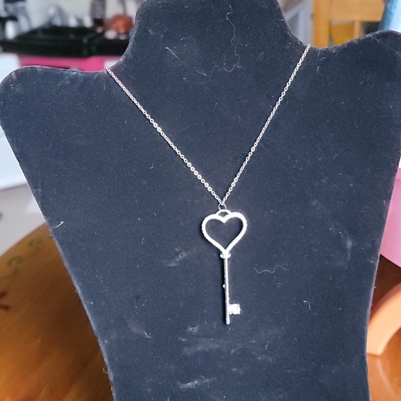 Long heart key necklace